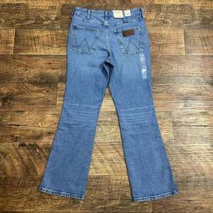 Wrangler Retro Women's Bailey High Rise Bootcut Jeans
31x30